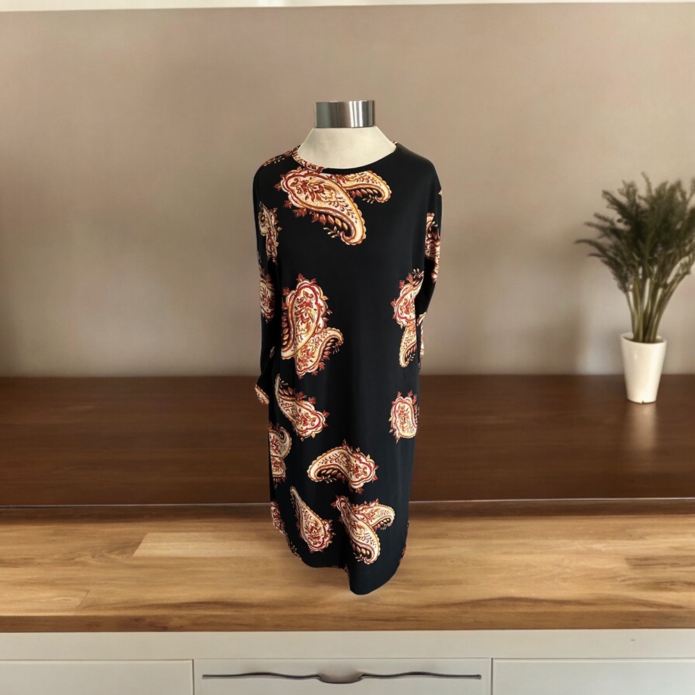 Jamie and Layla long sleeve stretch A-Line dress. Size 1X